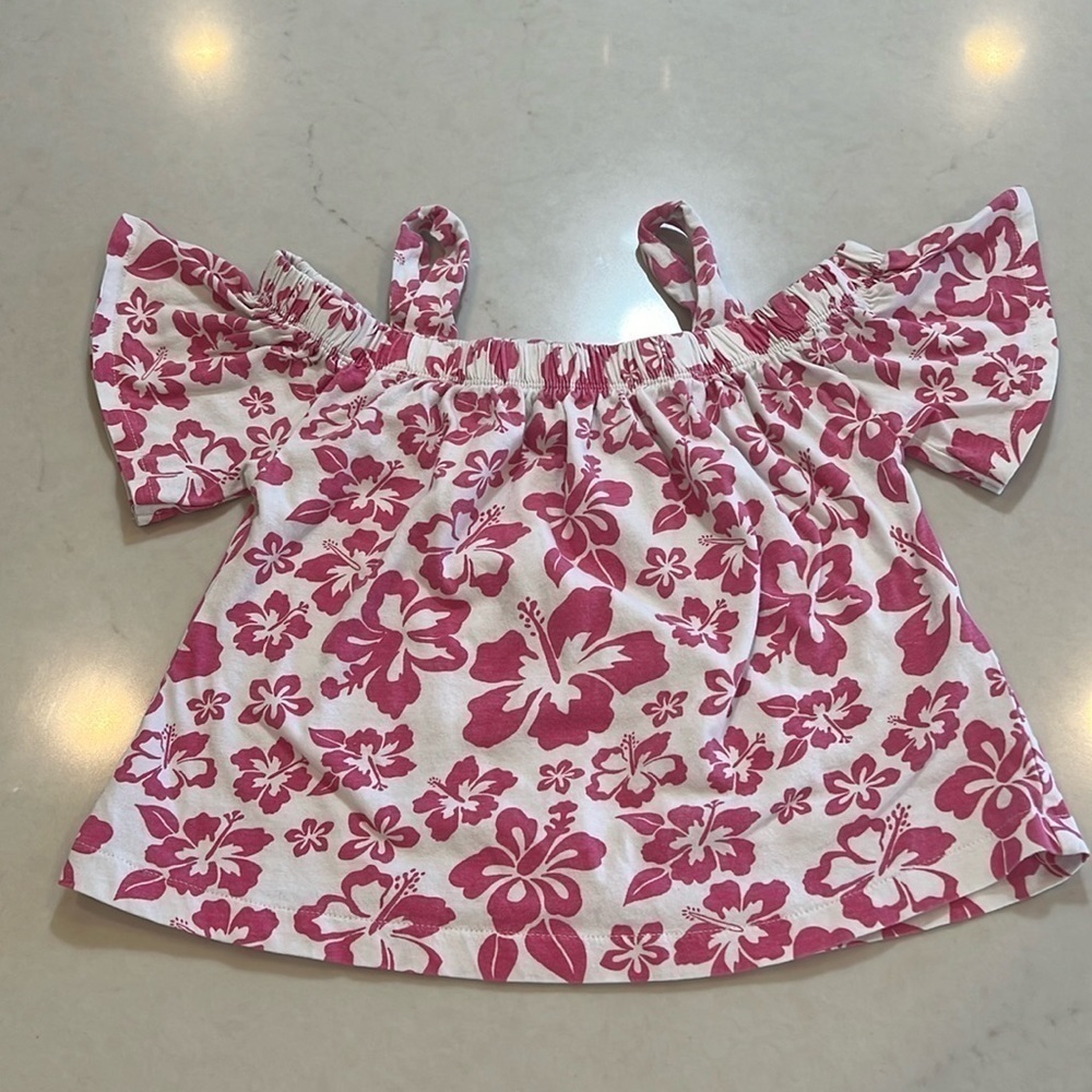 Zara girls t shirt, size 7, excellent condition.